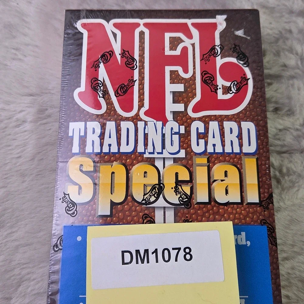 Classic NFL Trading Card Special Box 10 Packs Autograph Printers Proof 35269